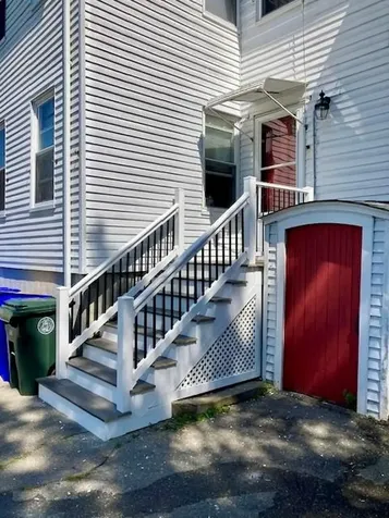37 Lincoln Avenue Bristol RI 02809