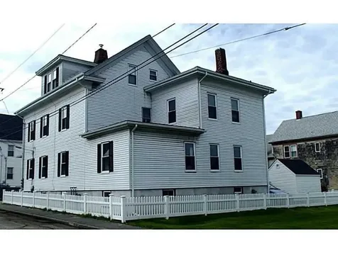 37 Lincoln Avenue Bristol RI 02809