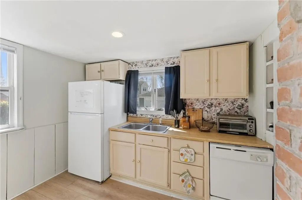 308 Smith Street Cranston RI 02905