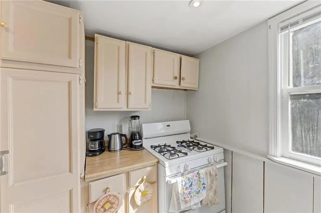 308 Smith Street Cranston RI 02905