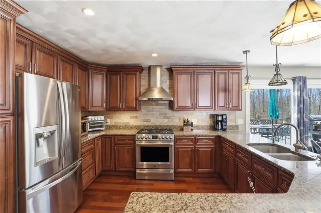 244 Beechwood Drive Cranston RI 02921