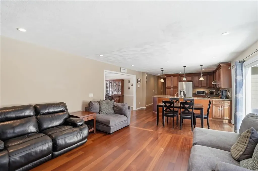 244 Beechwood Drive Cranston RI 02921