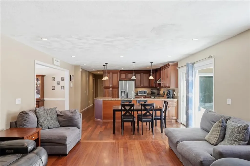 244 Beechwood Drive Cranston RI 02921