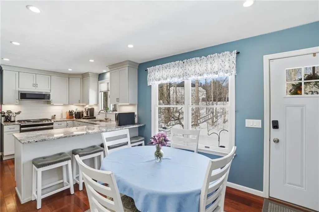 244 Beechwood Drive Cranston RI 02921