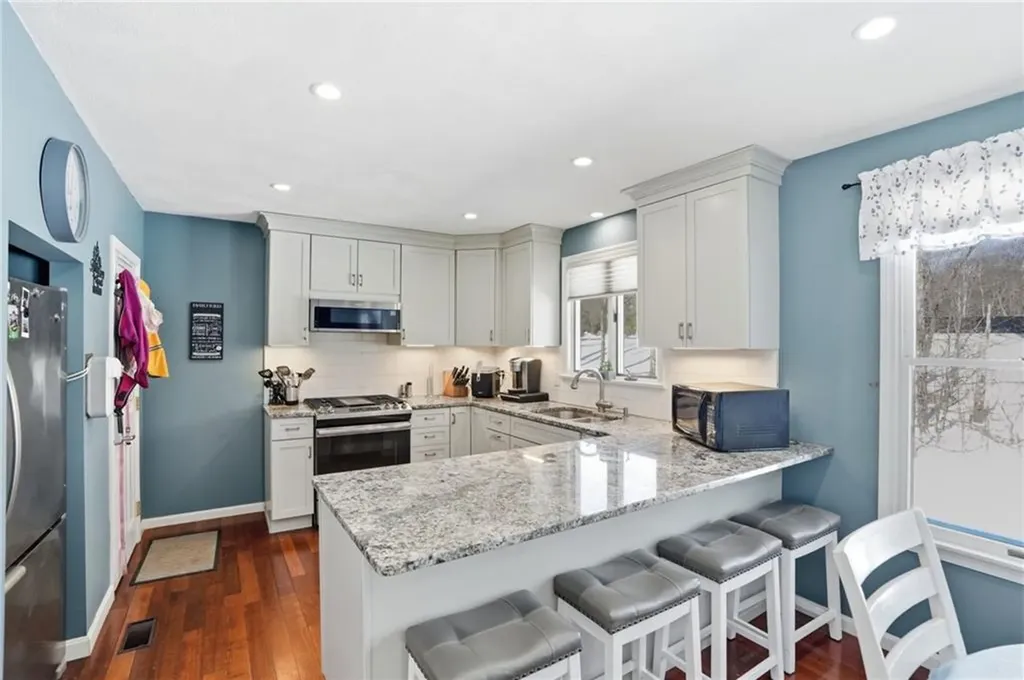 244 Beechwood Drive Cranston RI 02921