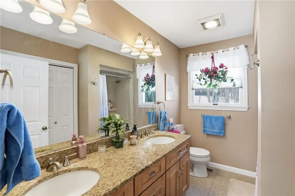 244 Beechwood Drive Cranston RI 02921
