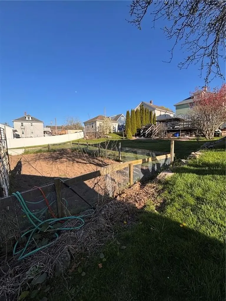 1 Guarino Avenue Westerly RI 02891
