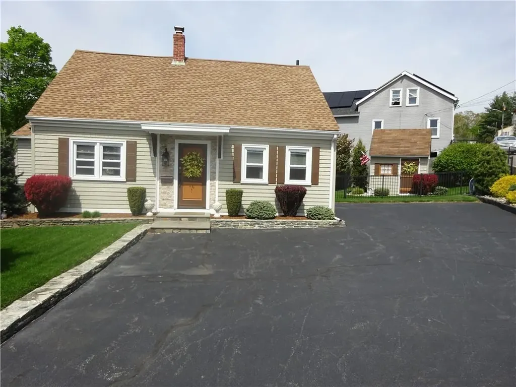 42 Wakefield Street West Warwick RI 02893
