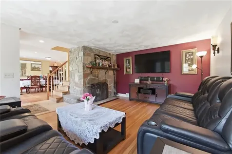 1799 Old Louisquisset Pike Lincoln RI 02865