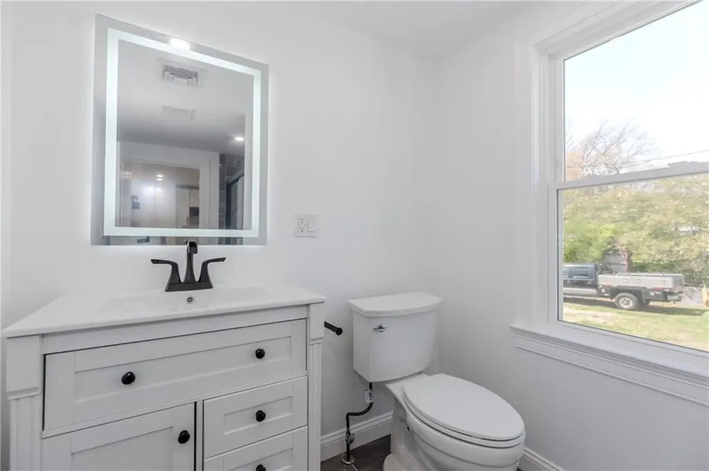 19 Leigh Road Cumberland RI 02864