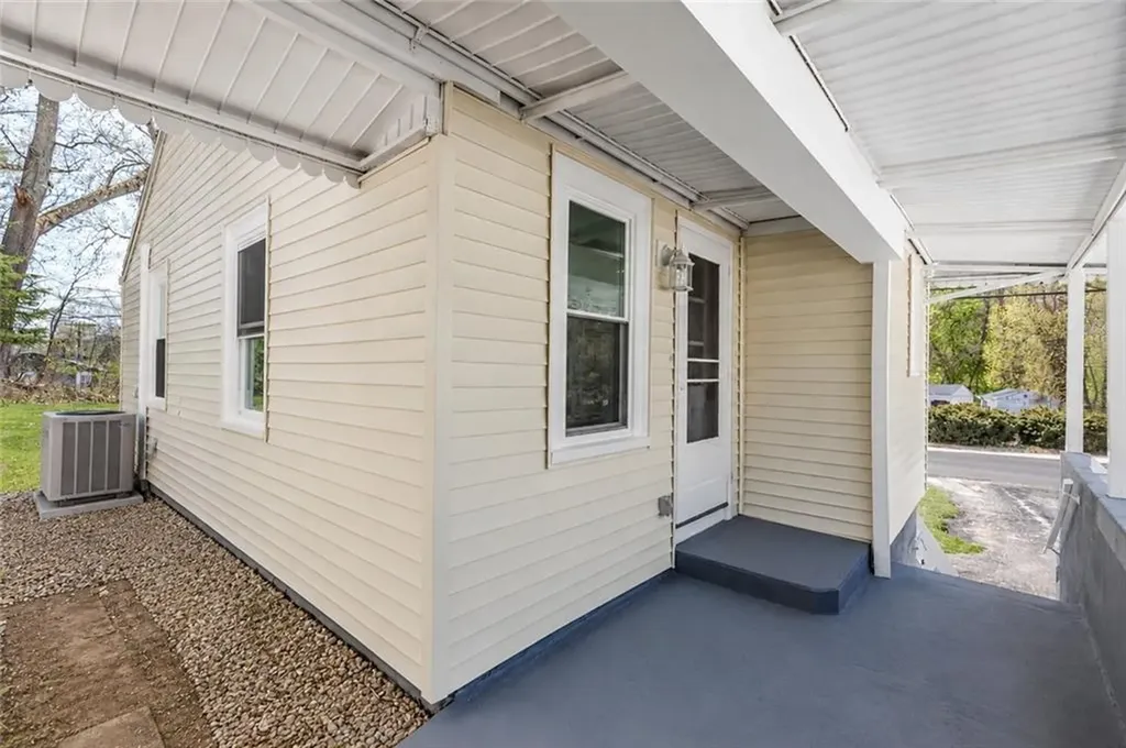 19 Leigh Road Cumberland RI 02864