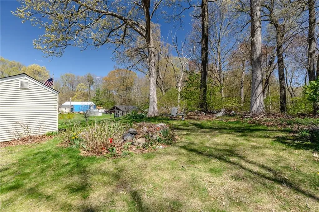 19 Leigh Road Cumberland RI 02864