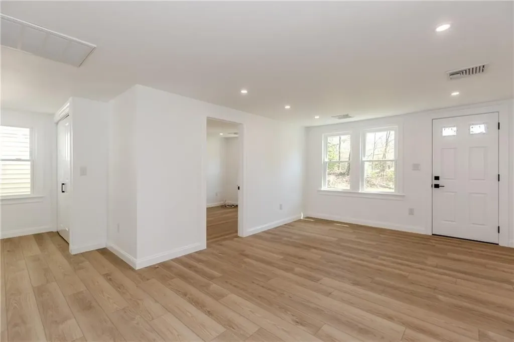 19 Leigh Road Cumberland RI 02864