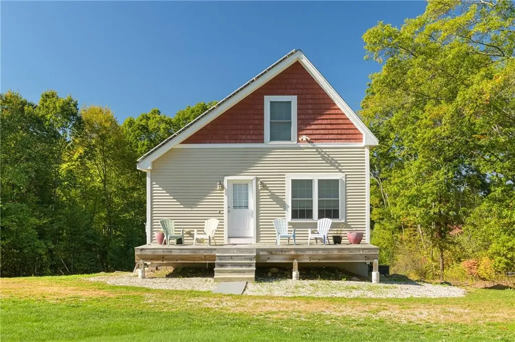 3070 Diamond Hill Road Cumberland RI 02864