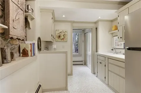 10 Hamilton Hill Glocester RI 02829