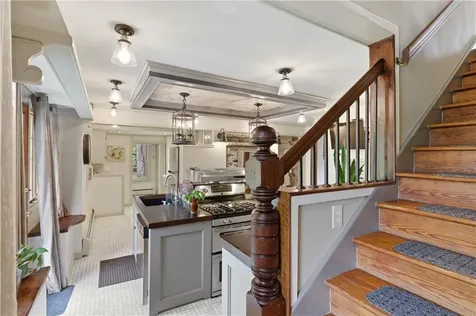 10 Hamilton Hill Glocester RI 02829