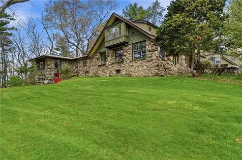 10 Hamilton Hill Glocester RI 02829