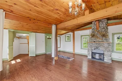 10 Hamilton Hill Glocester RI 02829