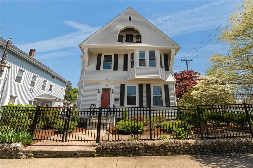 48 Waldo Street Pawtucket RI 02860