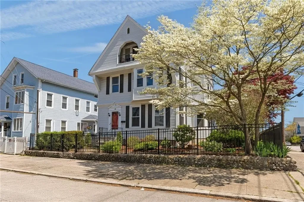 48 Waldo Street Pawtucket RI 02860