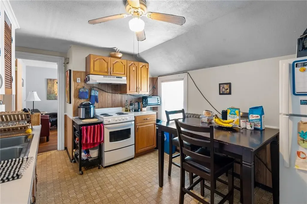 48 Waldo Street Pawtucket RI 02860