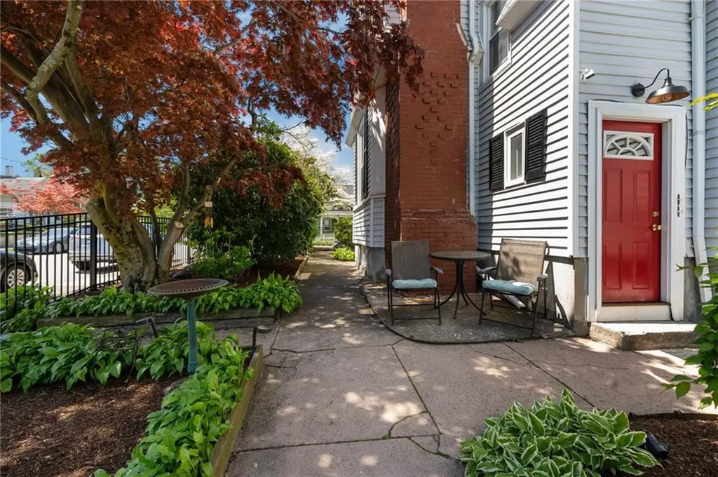 48 Waldo Street Pawtucket RI 02860