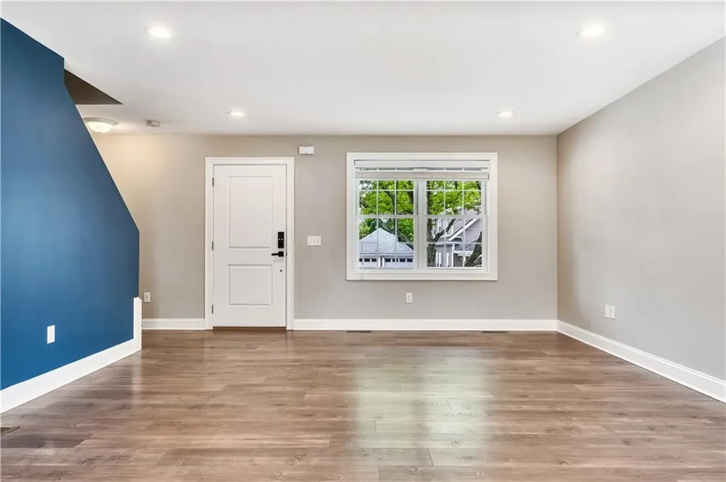 239 Mauran Avenue East Providence RI 02914