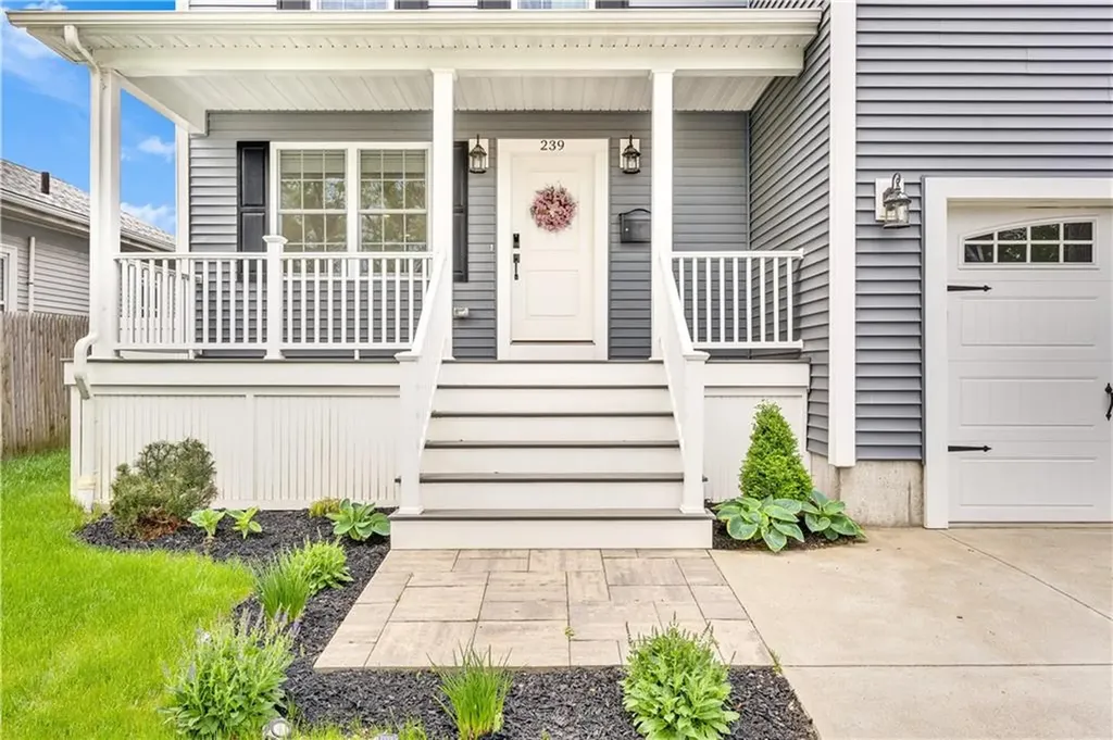 239 Mauran Avenue East Providence RI 02914