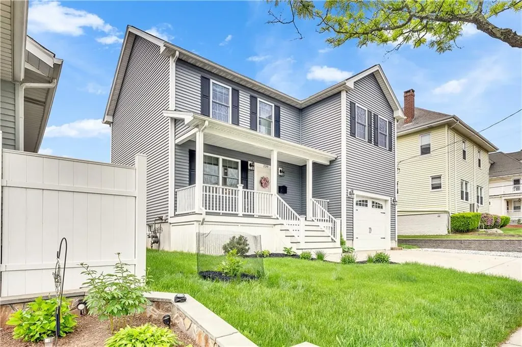 239 Mauran Avenue East Providence RI 02914