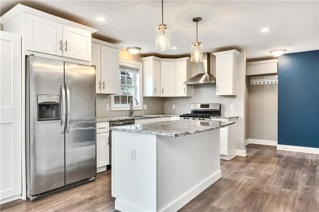239 Mauran Avenue East Providence RI 02914