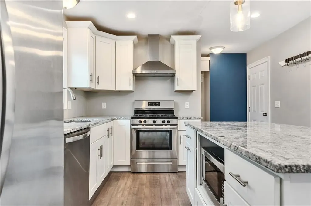 239 Mauran Avenue East Providence RI 02914