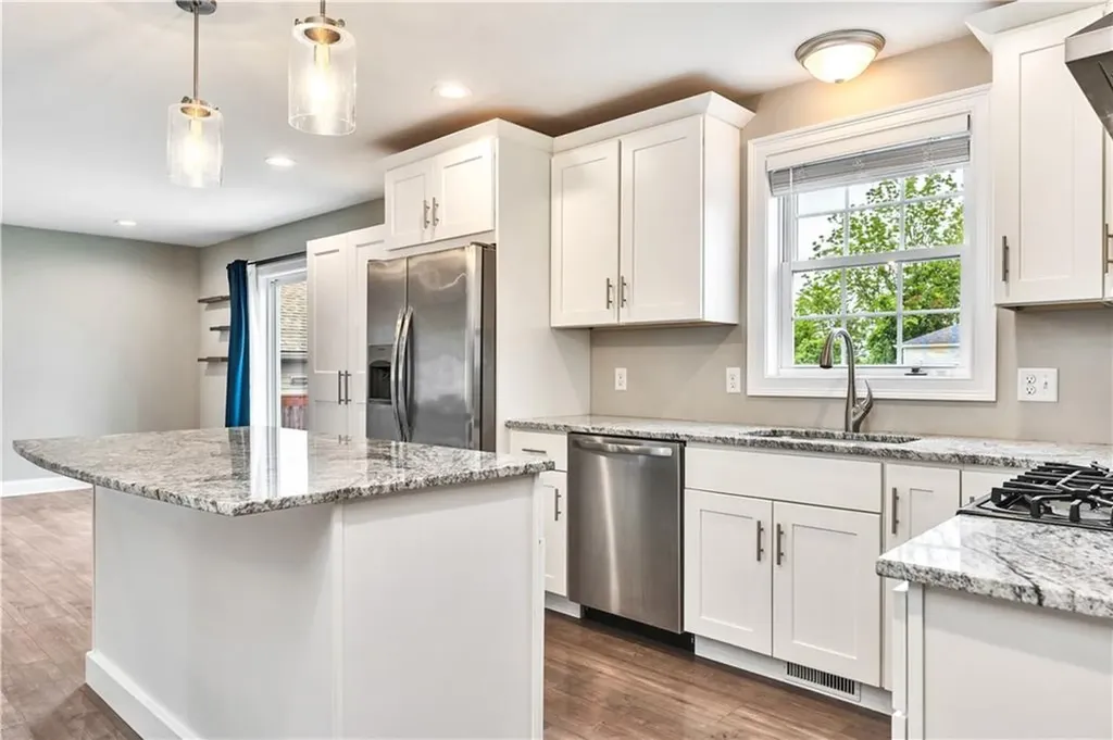 239 Mauran Avenue East Providence RI 02914