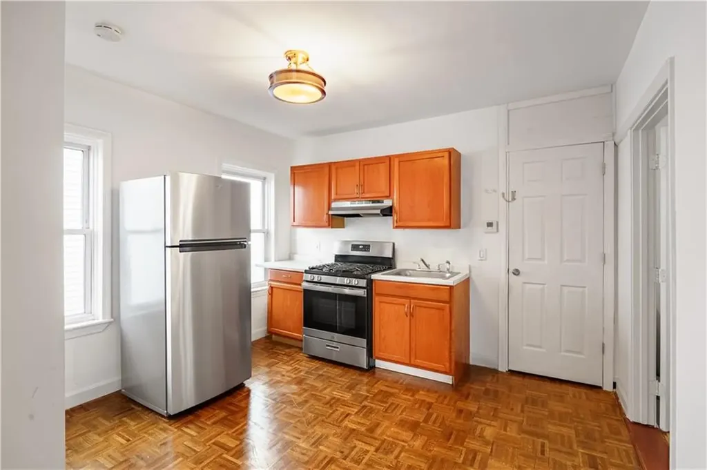 21 Lilac Street Pawtucket RI 02860