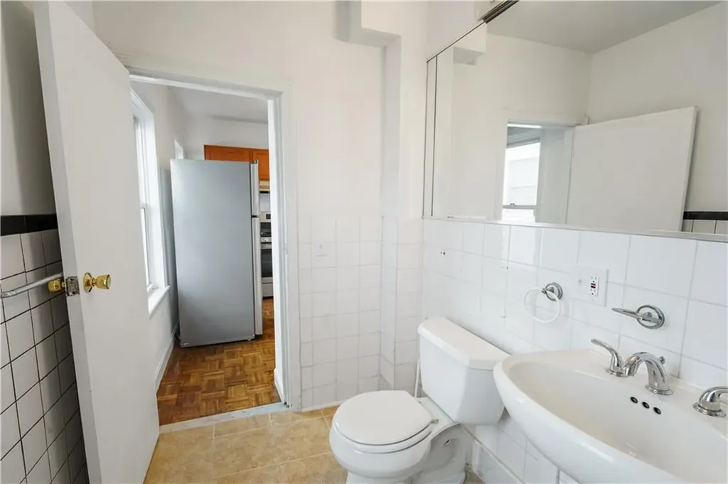 21 Lilac Street Pawtucket RI 02860