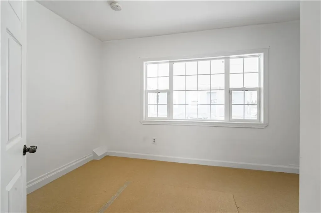 21 Lilac Street Pawtucket RI 02860