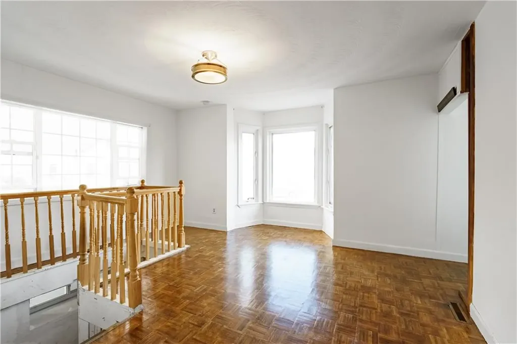 21 Lilac Street Pawtucket RI 02860