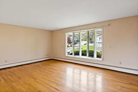 85 Sunset Avenue Providence RI 02909