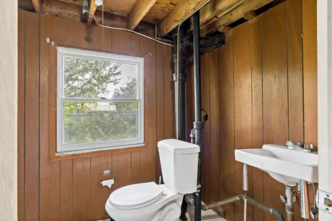 85 Sunset Avenue Providence RI 02909
