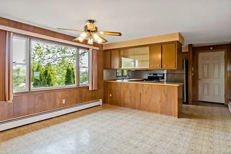 85 Sunset Avenue Providence RI 02909