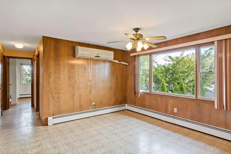 85 Sunset Avenue Providence RI 02909