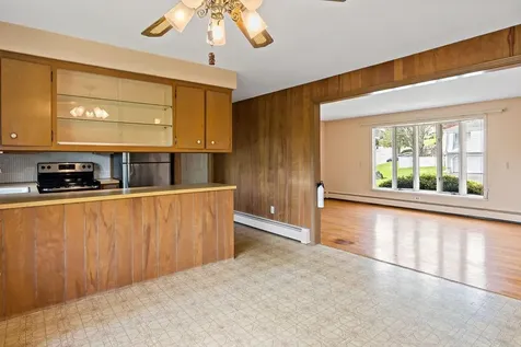 85 Sunset Avenue Providence RI 02909