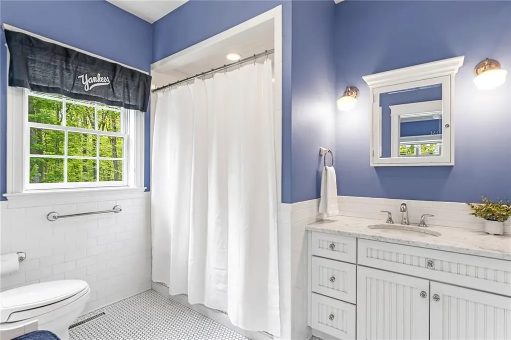45 Briarbrooke Lane Cranston RI 02921