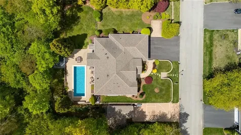 45 Briarbrooke Lane Cranston RI 02921