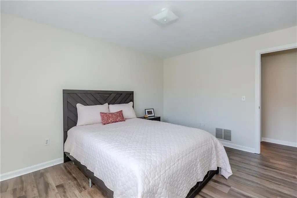 136 Hope Hill Terrace Cranston RI 02921