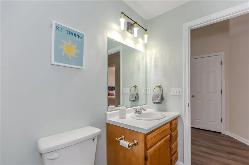 136 Hope Hill Terrace Cranston RI 02921