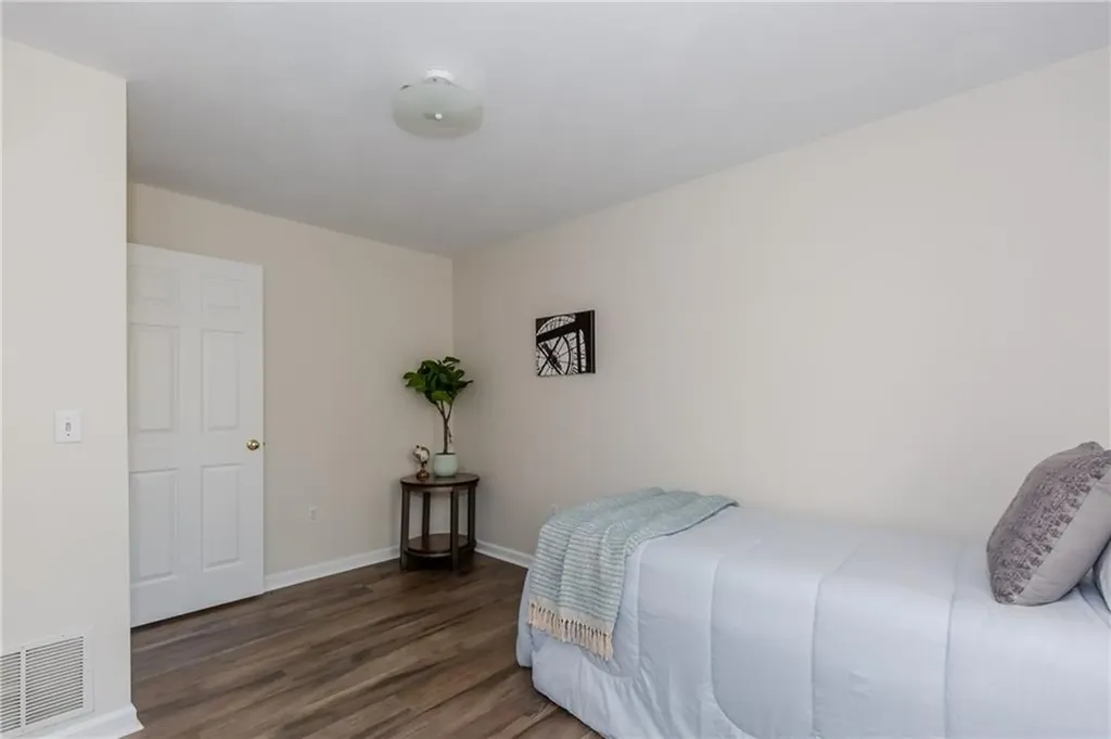 136 Hope Hill Terrace Cranston RI 02921