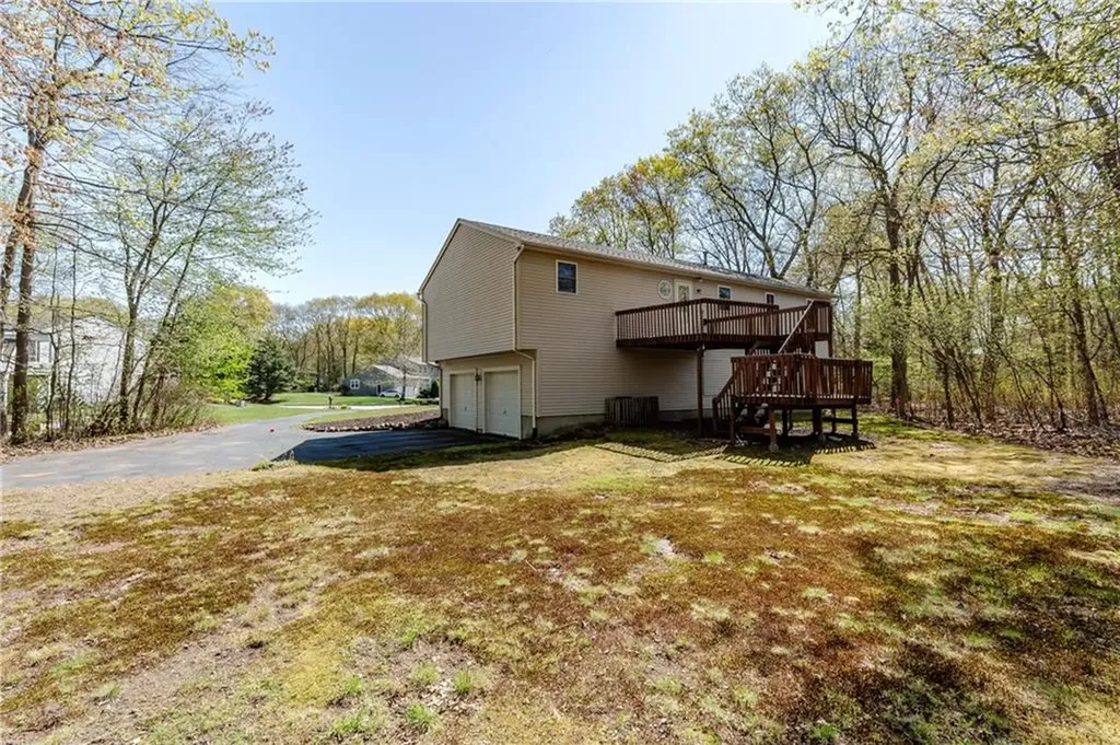 136 Hope Hill Terrace Cranston RI 02921