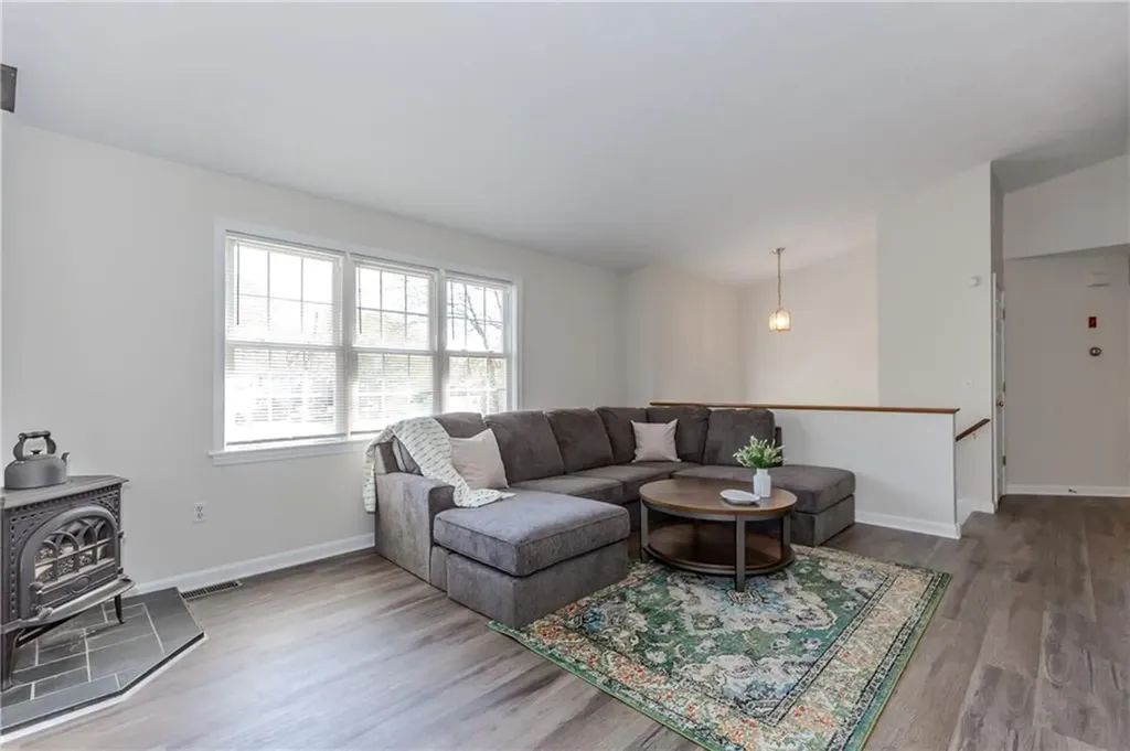 136 Hope Hill Terrace Cranston RI 02921