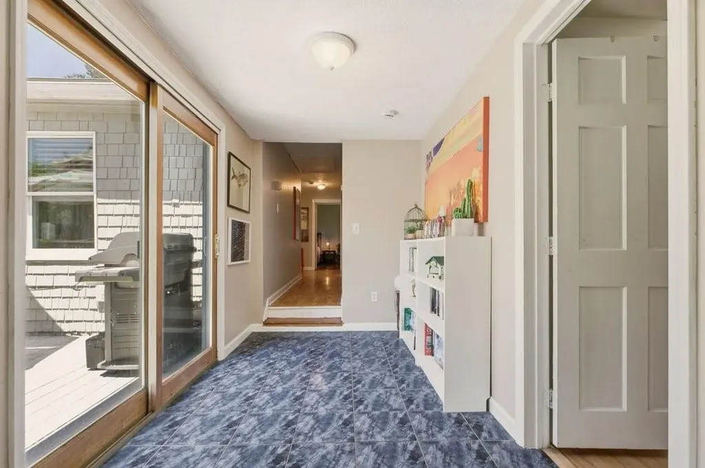 85 Highland Avenue Portsmouth RI 02871