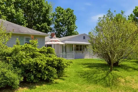 85 Highland Avenue Portsmouth RI 02871